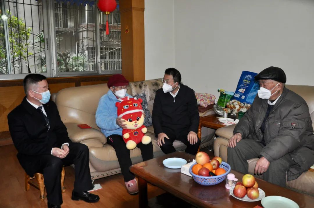 99c9045a-6e11-4375-b1f0-9d5ee72f2511 99c9045a-6e11-4375-b1f0-9d5ee72f2511