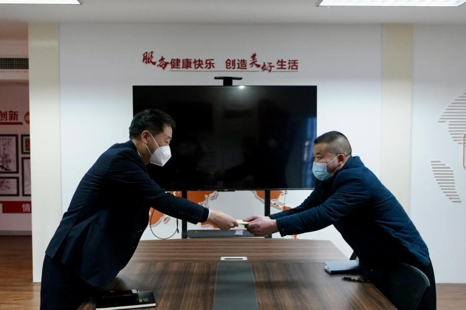 f4737854-85bb-454e-b0ff-e63893ae6e82 f4737854-85bb-454e-b0ff-e63893ae6e82