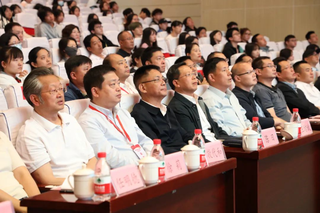 28f1fb37-7573-4cda-8809-119670efac67 28f1fb37-7573-4cda-8809-119670efac67