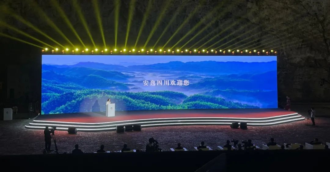 b3604535-b69b-40ed-8c1d-228b971d1e1f