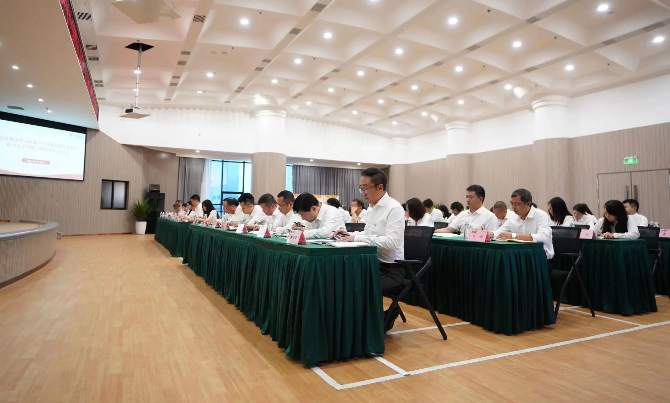 aa01157f-01df-4468-abc1-d481c9782568 aa01157f-01df-4468-abc1-d481c9782568