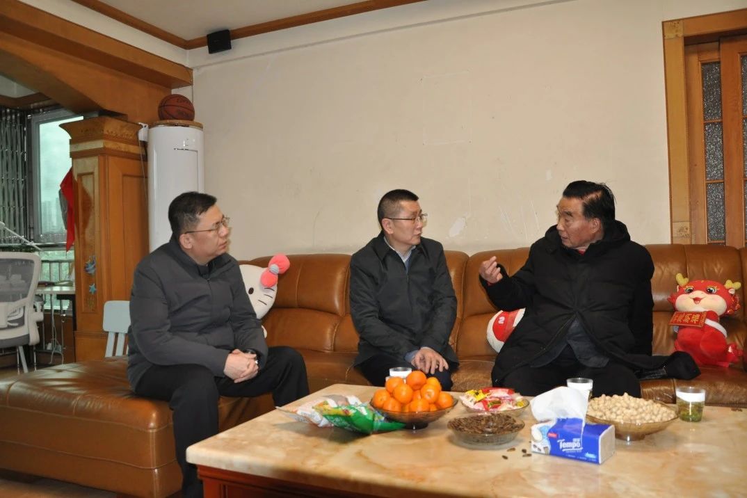 a54f4f4f-dca6-4628-a476-38265663cc3c a54f4f4f-dca6-4628-a476-38265663cc3c