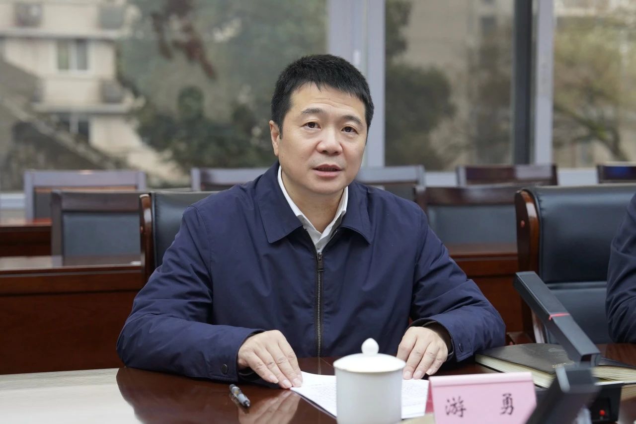 6b9ab7b0-5a0e-4f94-8abe-c88a79598202 6b9ab7b0-5a0e-4f94-8abe-c88a79598202