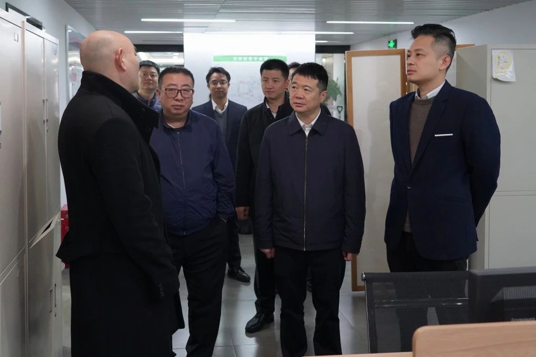 5ac6a0d3-4f08-43af-ae8c-3cafedc90538