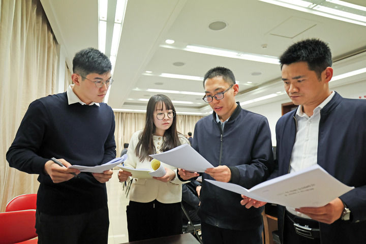 bd1a465b-35a7-4f06-8325-33766f2c132f