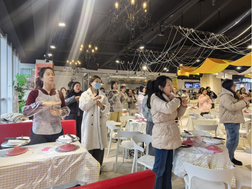 9b6116a8-5c48-4e2e-af0b-84a4b955eb1d 9b6116a8-5c48-4e2e-af0b-84a4b955eb1d