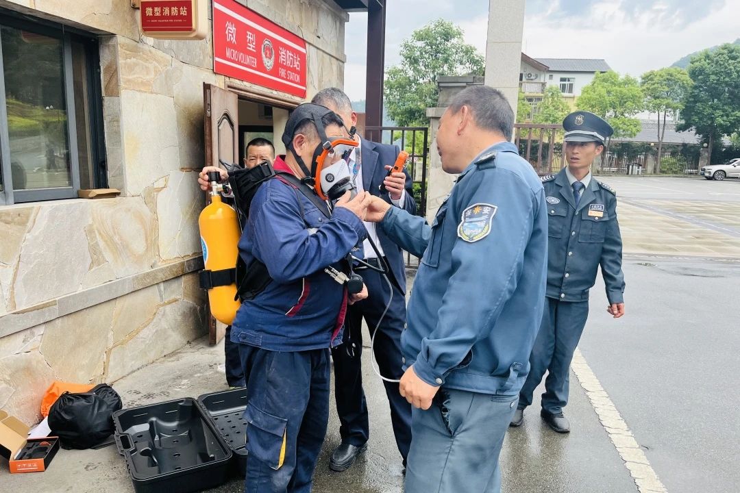 6ffdd200-4010-4739-9be4-c536fab58c71 6ffdd200-4010-4739-9be4-c536fab58c71