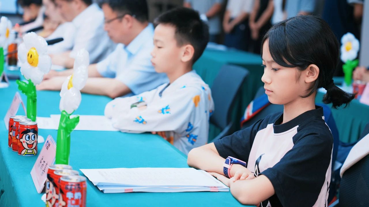 242637f3-816a-4f7f-8792-a34615f53185 242637f3-816a-4f7f-8792-a34615f53185